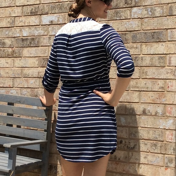 ⭐️Liberty Love shirt Dress⭐️ - Picture 3 of 7